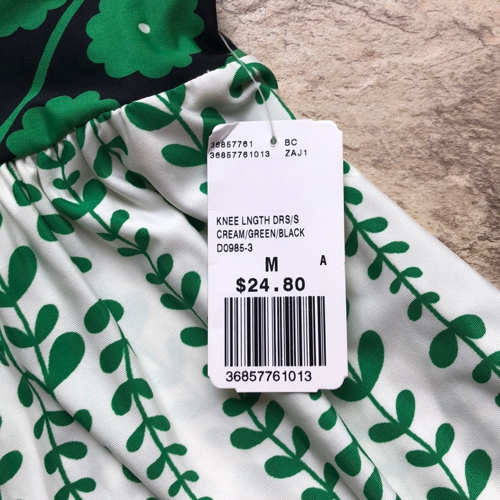 NWT Forever 21 women’s sun dress - Picture 4 of 6